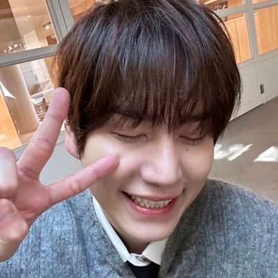 KYUPITER / 0n / 🍀중콘 플로어 D구역 연락 편하게 주세요🍀 그대가 나의 삶에 있는 이 멋진 풍경에