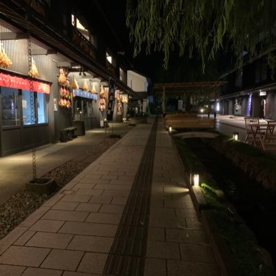 新潟🌾真ん中あたり 50代オジサンの裏垢 女性好き(裏垢もね)・撮影好き・お酒好き(たまにラブホ飲み🏩) フットワークはそこそこ軽く、誘われれば都内まで飲みに行ったり