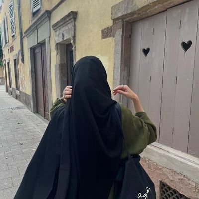 مدیون امام رضا بابای مهربون🥲
من همانم که به دستانِ تو تعمیر شدم:)!.. حاج قاسم...
🇮🇷🇵🇸