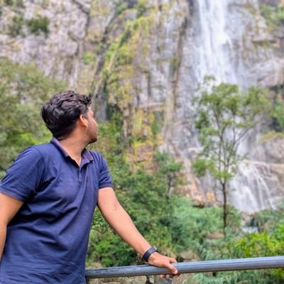 sudesh_deshan's profile picture. Huge Marshmello and martin garrix lover