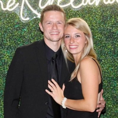 aaron_neumayer's profile picture. Christ Follower ✝️Finance Coach 💸 Amateur Guitarist 🎸Sports and Fitness Enthusiast 🏈🏀⚾️ Hopefully what you read from me is beneficial for you 🫡
