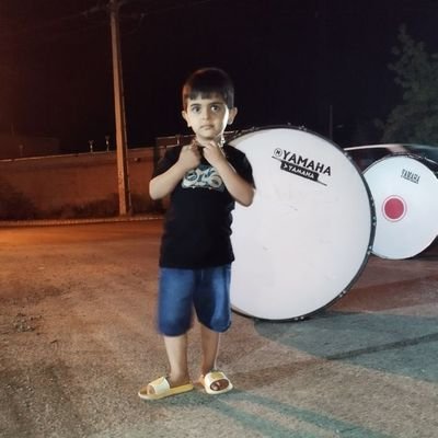 نیمچه روانشناس،دهاتی پرتلاش ،همه کاره هیچ کاره