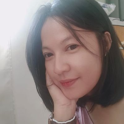 roosyenatalia's profile picture. GMY