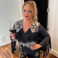 Miranda Lambert (@echaa_aprillia) 's Twitter Profile