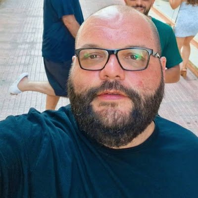BVecienz32389's profile picture. oso italiano viviendo en Barcelona.
mi perfil de Onlyfans 
https://t.co/eOvSdW1ARo