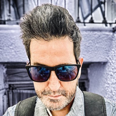 Contestador de cosas que nadie me preguntó. Gen X tardío y ENFP. Fundamentalista del arrolladito primavera.