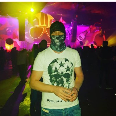 Dutch (🇳🇱) 53, business owner, 2025 will be my escape from the matrix, move to Latin America ( PY 🇪🇬)
#hardcore #gabber4life