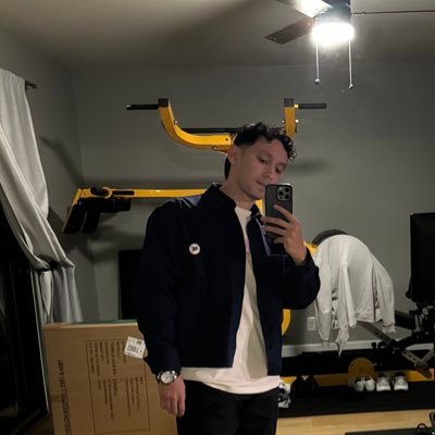 JandoMatic's profile picture. perfecting my craft 🔨 #MambaMentality