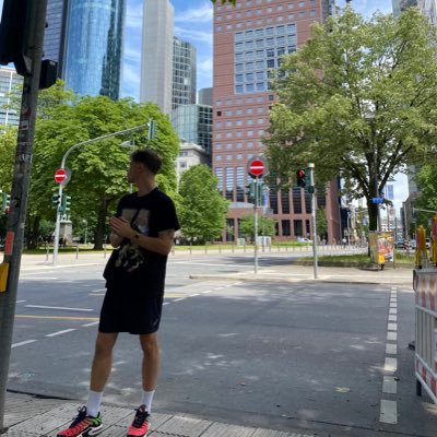 bujaksamuel's profile picture. 