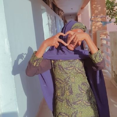 Rahama67976773's profile picture. Muslimah🧕||Striving for jannah❤️||
Rabbi innee limaa anzalta ilaiya min khayrin faqeer 🤲❤️(Qur'an 28 :24)