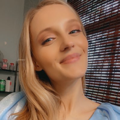 RachelBenn33's profile picture. 