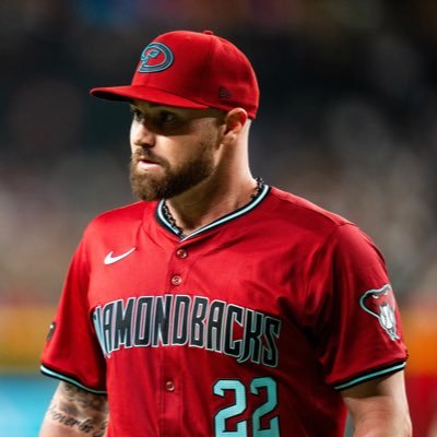 Pitcher for the NC Dinos and Co-Founder of Desperado Soul