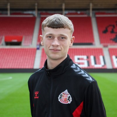 UEFA C | PFSA/FA Level 1 qualified scout/analyst | Asst. Coach @CLSTLadies | @JarrowReserves Assistant Manager | Sports Development Officer @SAFCFol