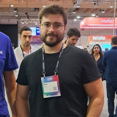 JOAOTHA's profile picture. Being a skeptic about bootstrapping is great! I assume my efforts will fail, and I'm always right!

Co-founder of 
@podsqueeze_app
@flarecut
@rankchase