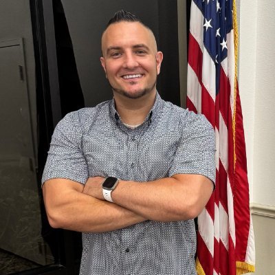 Proud Husband and Father of 4. Jer 29:11 Full-time Trader