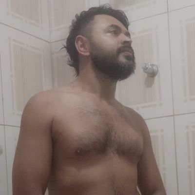 RobsonRobbyx01's profile picture. Capricórniano , baixinho, fora dos padrões em tudo , me adaptando as situações que a vida criar pra me testar