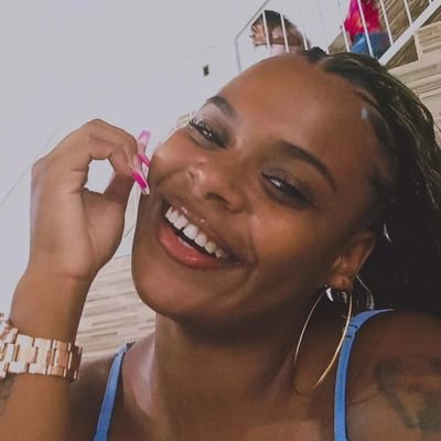 -Mae de Menina💗
- A tal da Joycinha😝
-Eterno Carlinhos 26/10/2021🖤👼