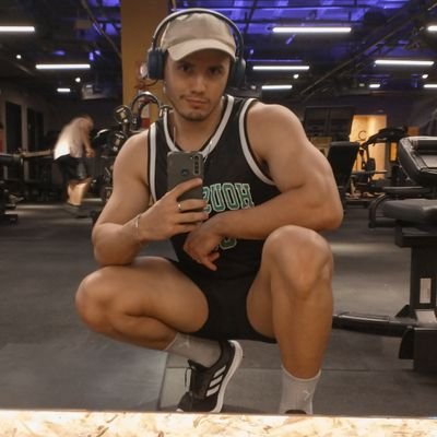 srdaaviid's profile picture. Me diz quem não tem medo de amar?
enfermeiro e amante de culinária