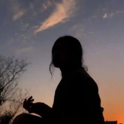 minakshi_05's profile picture. 🎒📚#schoolgirls🇮🇳
 काम करो ऐसा कि एक पहचान बन जाए
हर कदम ऐसा चलो कि निशान बन जाए

यहां जिंदगी तो हर कोई काट लेता है
जिंदगी जियो इस कदर कि मिसाल बन जाए। ❤🎯