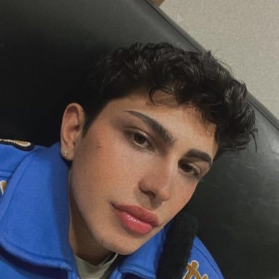 ikonpasif_'s profile picture. tavlarsan seninim delikanlı;)