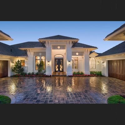 Travelfromnwo's profile picture. 