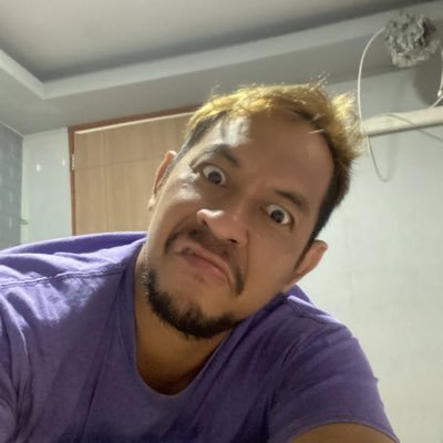 apichat8456's profile picture. 