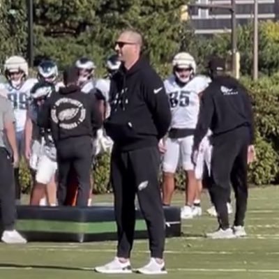 rconroy243's profile picture. 