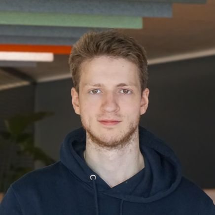 MariusKimmina's profile picture. Infrastructure - Kubernetes, Cloud, Observability | Transhumanism | Techno Optimism | Bouldering | Weightlifting | Running