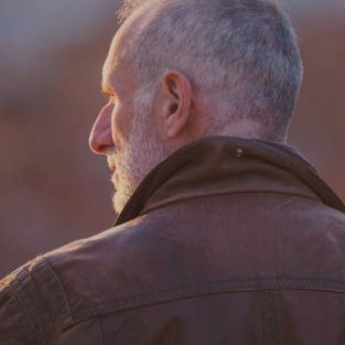 SergisKuzn's profile picture. A former entrepreneur, now retired. Stay Happy everyday ☺️👍