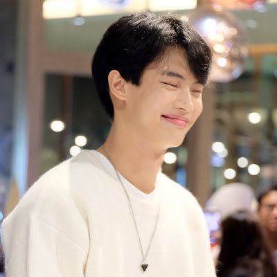 kwively's profile picture.
