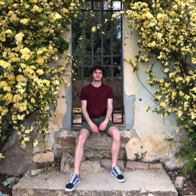 I retweet things • 25 • here since 2012 • https://t.co/9yg8abNZqU