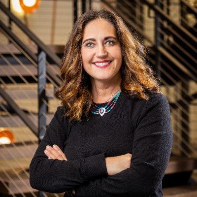 betsywoods's profile picture. marketing professional | flower stalker | dog whisperer | passionate creative | wannabe singer | tree hugger | plant savior | mamma bird | curiosity catalyst