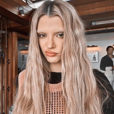 ꗃ ❪ ᙭᙭ᐯ❫ ❙❚ #I GOT THAT RED LIP, CLASSIC THING THAT 𝗬𝗢𝗨 𝗟𝗜𝗞𝗘 ᦾ ⦅ 𝖣𝖺𝗇𝖼𝖾𝗋 & 𝖳𝖾𝖺𝖼𝗁𝖾𝗋 ⦆ ໒ ❝━━━ 𝙵𝚕𝚘𝚠𝚎𝚛 𝚕𝚘𝚟𝚎𝚛 ❞