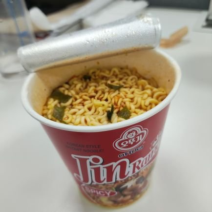 clusterslutch's profile picture. Skip