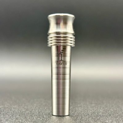 【煙突】 吸い心地・咥え心地にこだわった純国産のシーシャ用マウスピースを製作しているブランドです😶🌫️💭🤍BASEにて販売中👀✨感想は #煙突マウピ のタグ付けで投稿していただけると喜びます!/卸販売・販売イベント等をご検討の方はDMにてお問い合わせください。