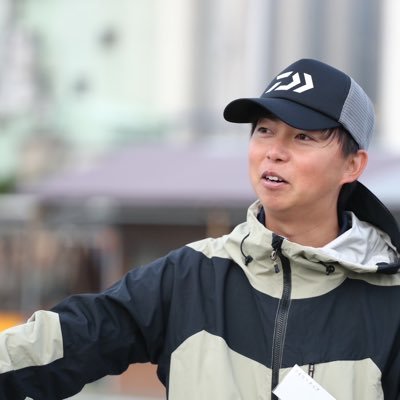 ＼＼＼＼＼釣り🎣という最高の趣味を発信。／ ／／／／ 吃音症と闘い、挑戦し続ける！◼️淡水、海水色んな釣りをしてます ◼️ファミリーフィッシングもお届け 15年間🎾を経験。📖中学高等学校教諭一種免許、🪪船舶免許1級 大阪府阪南市出身：上宮高校→天理大学