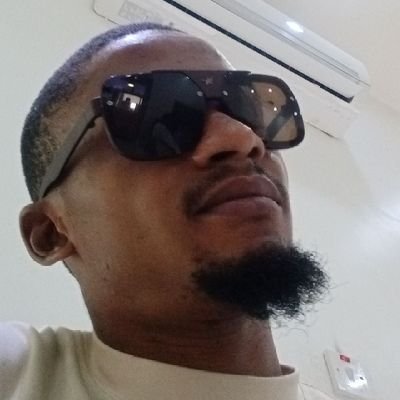 HolikMomoa94811's profile picture. Am open minded person