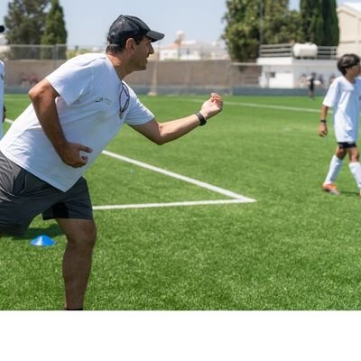 ChrisLiverpool4's profile picture. former semi-pro footballer.
 Football Acadamy coach UEFA C  (U6's to U10's)
FPL Personal Best finish 425-OR 21/22 season !!