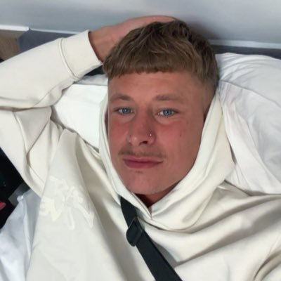 JoshLenton2's profile picture. 