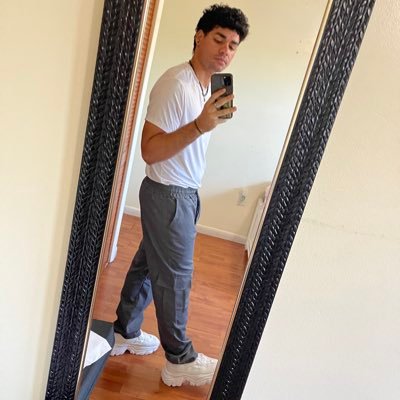 AdrianDura47's profile picture. 