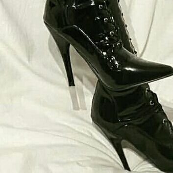 FaggotSlave12's profile picture. I am 54 and have been a findom piggy for many many years but these days I just admire good stuff on here. it helps keep me same.    please read my pinned.