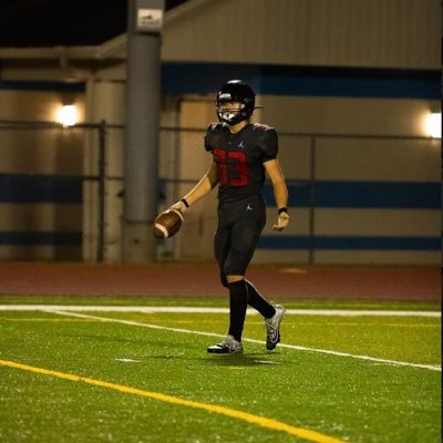 FL | nsb high 🏈 C/O '26 | 6'3 | 200lbs | ILB/OLB/ K/P | GPA:3.8 | Highlights: https://t.co/kZ2j6IYeXC