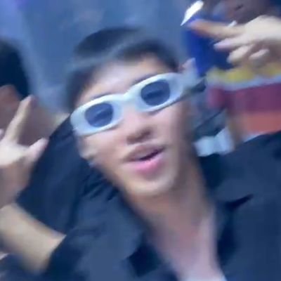 Jhnmrbn's profile picture. Say ha