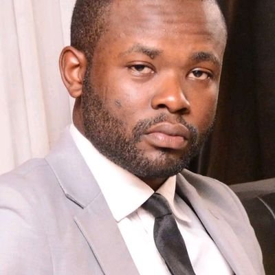 Avocat, Libertarien, Humaniste | Formateur des témoins électoraux | Politique | Ambassadeur de la paix | Volontaire | Défenseur des droits de l'homme | Céliba