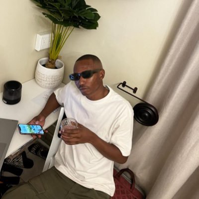 sydwell_xolani's profile picture. | IG: Sydwell_X | A-Reece Stan Account @ManUTD @realmadrid @acmilan