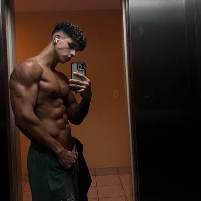 orak_devra17739's profile picture. yaş 21 memleket 47 :)