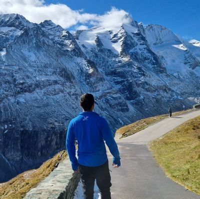 jonathanfmach's profile picture. 