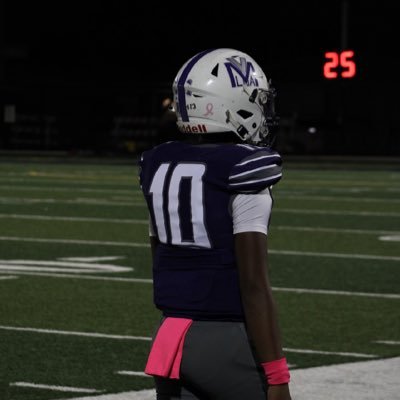QB | 5’10 165lbs | 3.95 GPA | C/O ‘27 | Young Mens Leadership Academy | San Antonio Texas | Email: jjordan11231@gmail.com | 📞: 210-929-2716 |