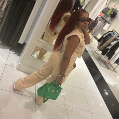 Always Remain Solid, Never Fold 👊🏽💪🏽 follow me on IG @heeymaee
