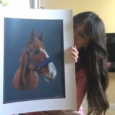 I paint animal portraits and make mosaics. Auntie to two ex-racehorse who love making a fool of me - but I love them ❤️🐴🐴 I also love owls. 🦉🦉